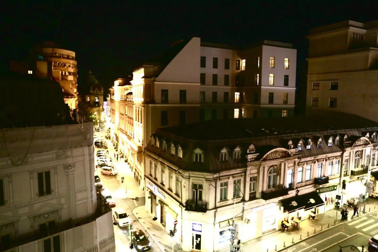 Apartment With 3 Rooms In The City Center Bucareste 0*,  Roménia